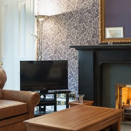 The Coates Gardens *