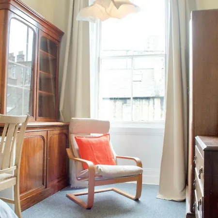 شقة 3 Bedroom City Flat In *