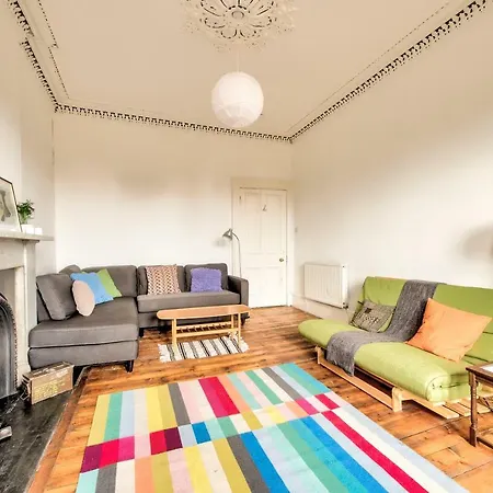 2bed For 6 Guests In Argyle Place By Guestready *