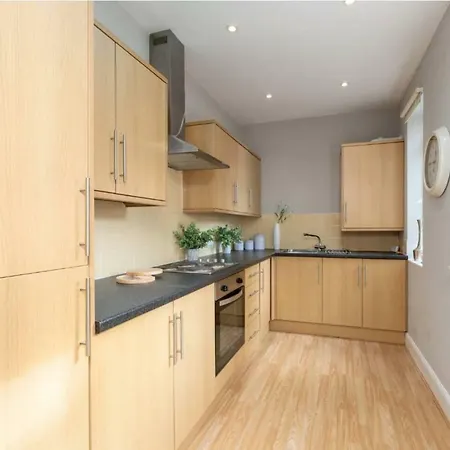 Apartment Homely Ground-floor Apt W. Gardens Edinburgh
