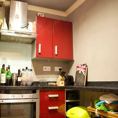 1 Bedroom Flat In New Town Apartment