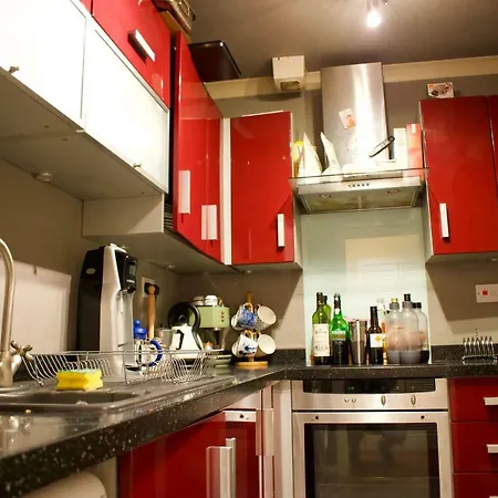 1 Bedroom Flat In New Town *