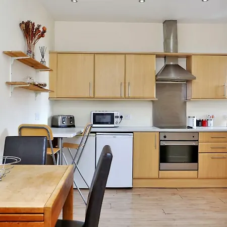 World's End - Historic 2 Bed On The Royal Mile, Sleeps 4 Appartement Édimbourg
