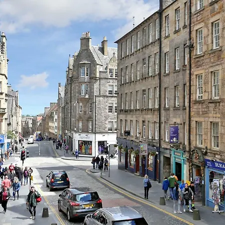 World's End - Historic 2 Bed On The Royal Mile, Sleeps 4 * Édimbourg