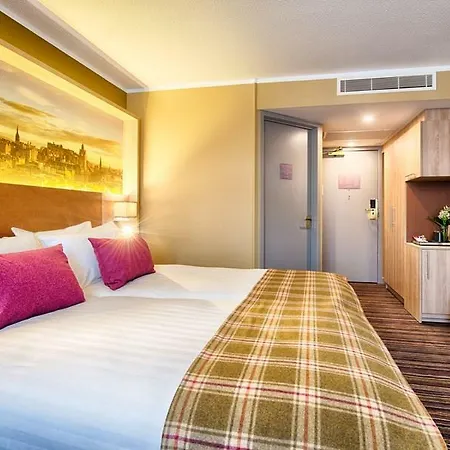 Leonardo Haymarket 4*