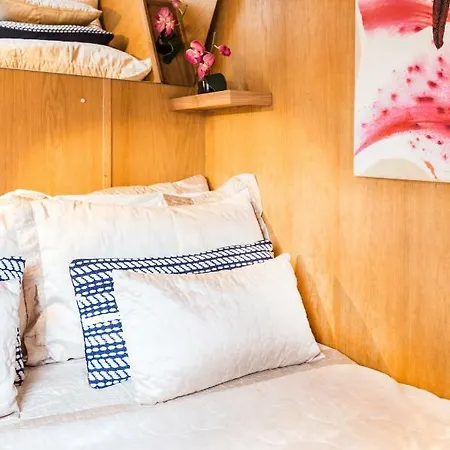 Tekne - Houseboats Edinburgh