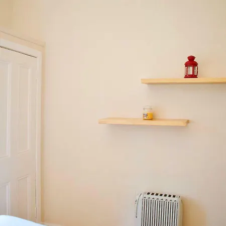 Appartamento Refurbished Homely 1 Bedroom Flat In *