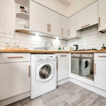 Elegant 2br By Guestready *
