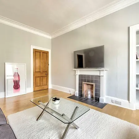 Διαμέρισμα Elegant 2br By Guestready
