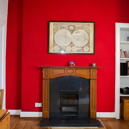 Bright And Spacious By Leith Walk