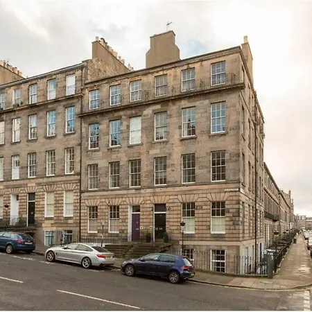 Daire Elegant 3bedrm Apt In Heart Of New Town Edinburgh