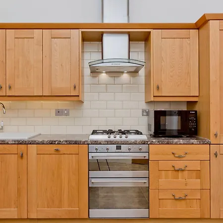 2 Bedroom Penthouse Sleeps 4