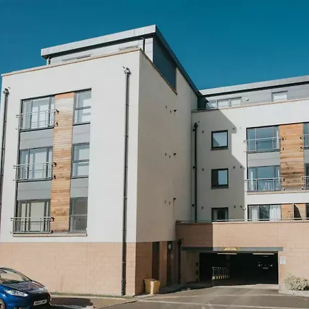 Spacious Flat Near Murrayfield - Sleeps 4