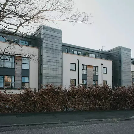 아파트 Spacious Flat Near Murrayfield - Sleeps 4 *