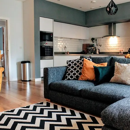 Appartement Contemporary With Garden
