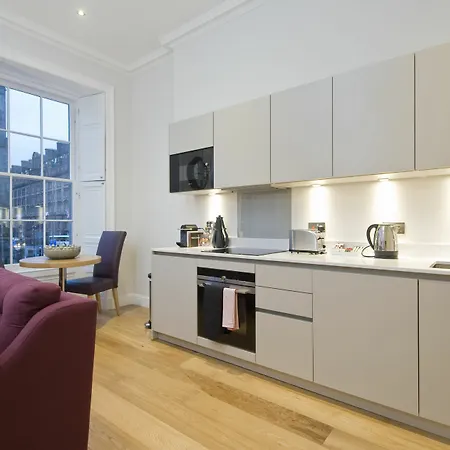 Destiny Scotland - Princes St Appartement