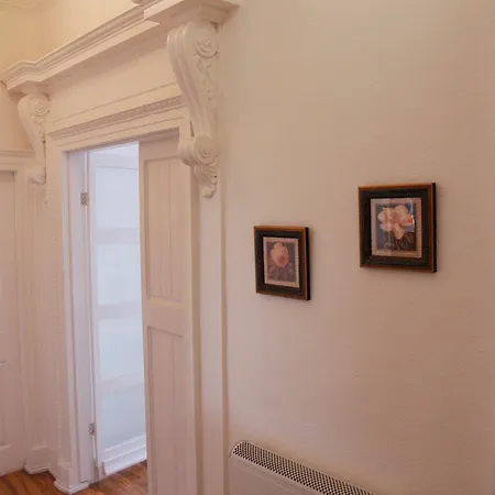 爱丁堡尼德里街公寓 公寓 *