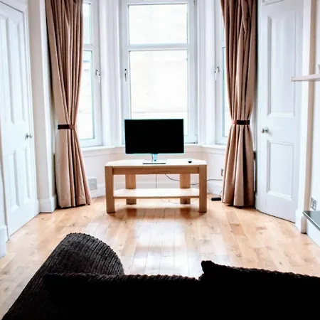 1 Bedroom In Leafy Morningside Apartamento *