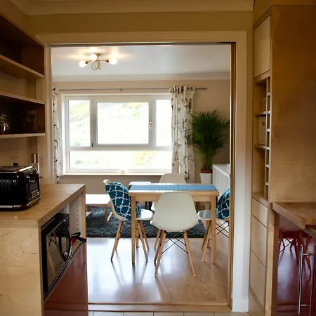 2 Bedroom Appartement Édimbourg