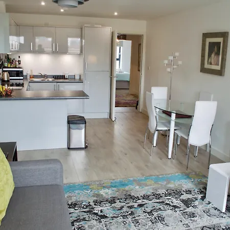 2 Bedroom With Free Parking Appartement Édimbourg