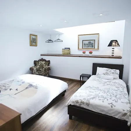 Wonderful Over Two Floors Apartament *