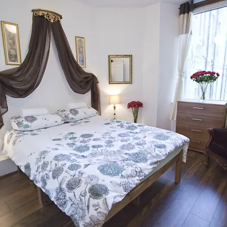 Wonderful Over Two Floors Edynburg