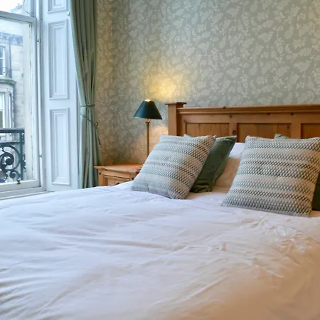 Georgian Flat In The West End * Edinburgh