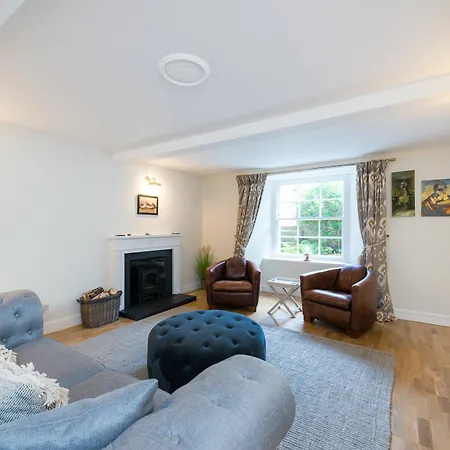 Gorgeous Georgian Garden Flat *