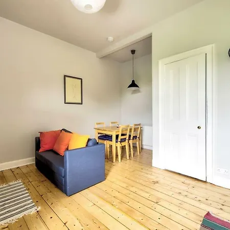 Cosy Holyrood Park By Guestready * Edimburgo