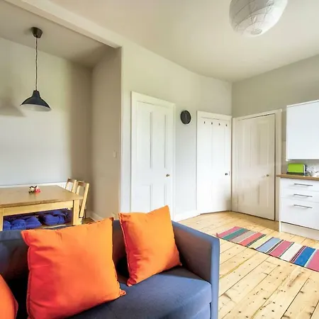 Cosy Holyrood Park By Guestready Edimburgo