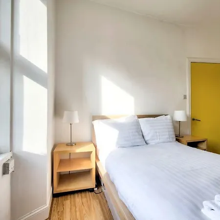 Homely 2br Flat In By Guestready Εδιμβούργο
