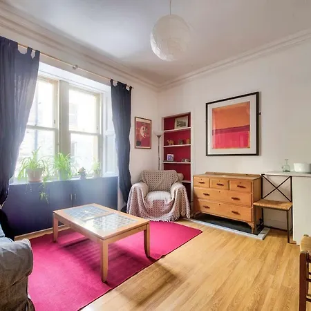 Homely 2br Flat In By Guestready Διαμέρισμα *