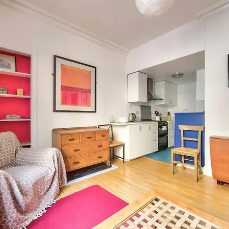 Homely 2br Flat In By Guestready Εδιμβούργο