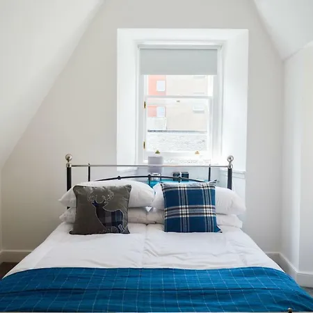 Bright 2 Bedroom In Old Town Centre * Edynburg