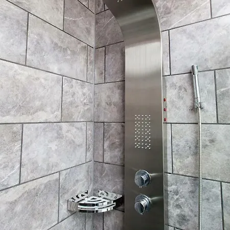 Luxury Central Townhouse With A Hot Tub Casa de Férias *