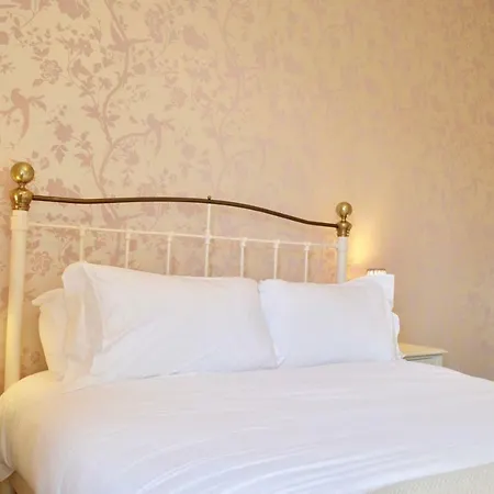 Apartment Modern 2 Bedroom Flat In City Centre Edinburgh