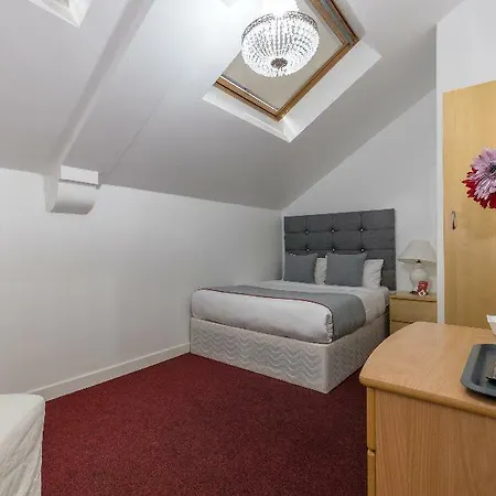 Oyo St Andrews Konukevi 3*