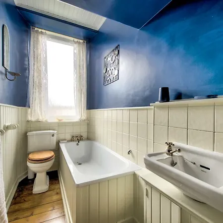 Appartamento Homely 1br Flat In By Guestready Edimburgo