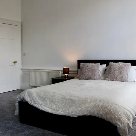 Apartament Luxury 5 Bedroom Central Flat With Castle Views *
