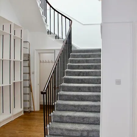 Luxury 5 Bedroom Central Flat With Castle Views Edynburg