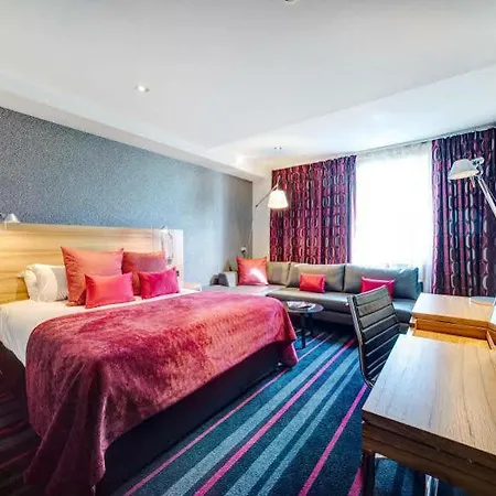 Apex Of Hotel