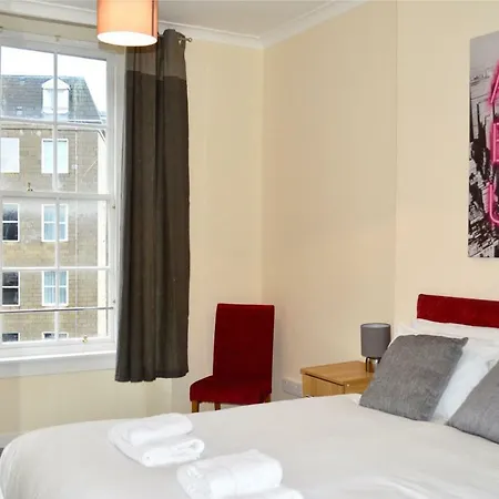 شقة Stylish Central 3 Bedroom *
