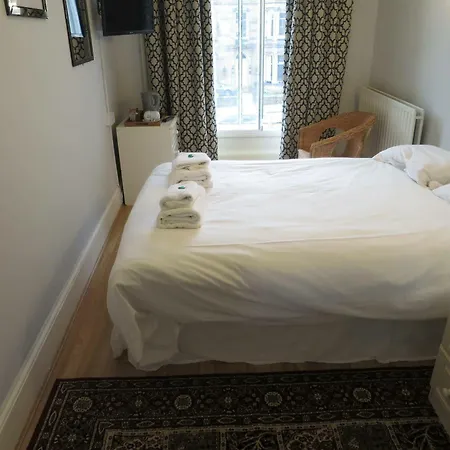 Thornfield Guest 3*