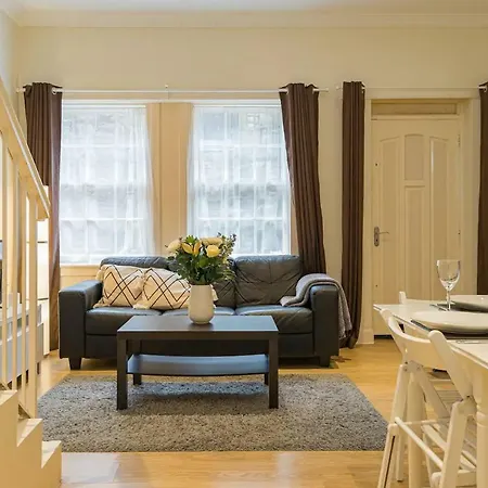 Apartment 2br Grassmarket With Castle View *