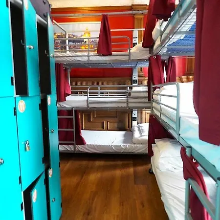 St Christophers 3*