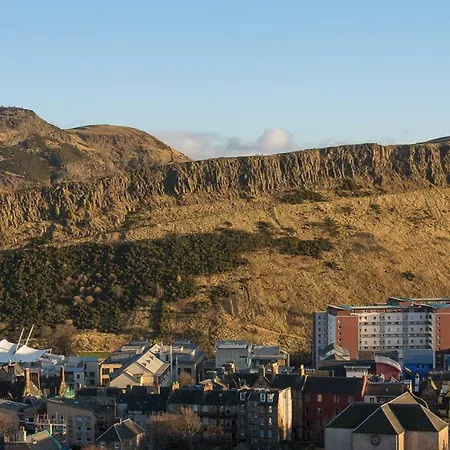 アナザー ルーム エディンバラ