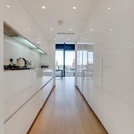 Stunning Quartermile Penthouse Edinburgh