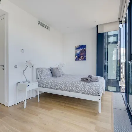 Apartment Stunning Quartermile Penthouse