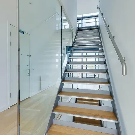 Stunning Quartermile Penthouse Apartment Edinburgh