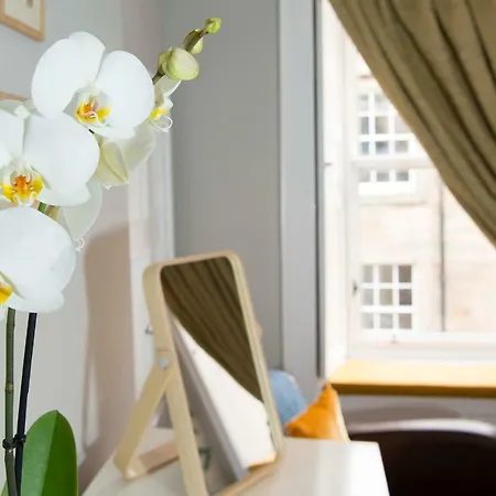 Boutique Centre 1 Bed * Edinburgh